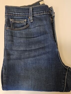 Levis Perfectly Slimming 512 Classic Blue Wash Skinny Jeans - Size 12